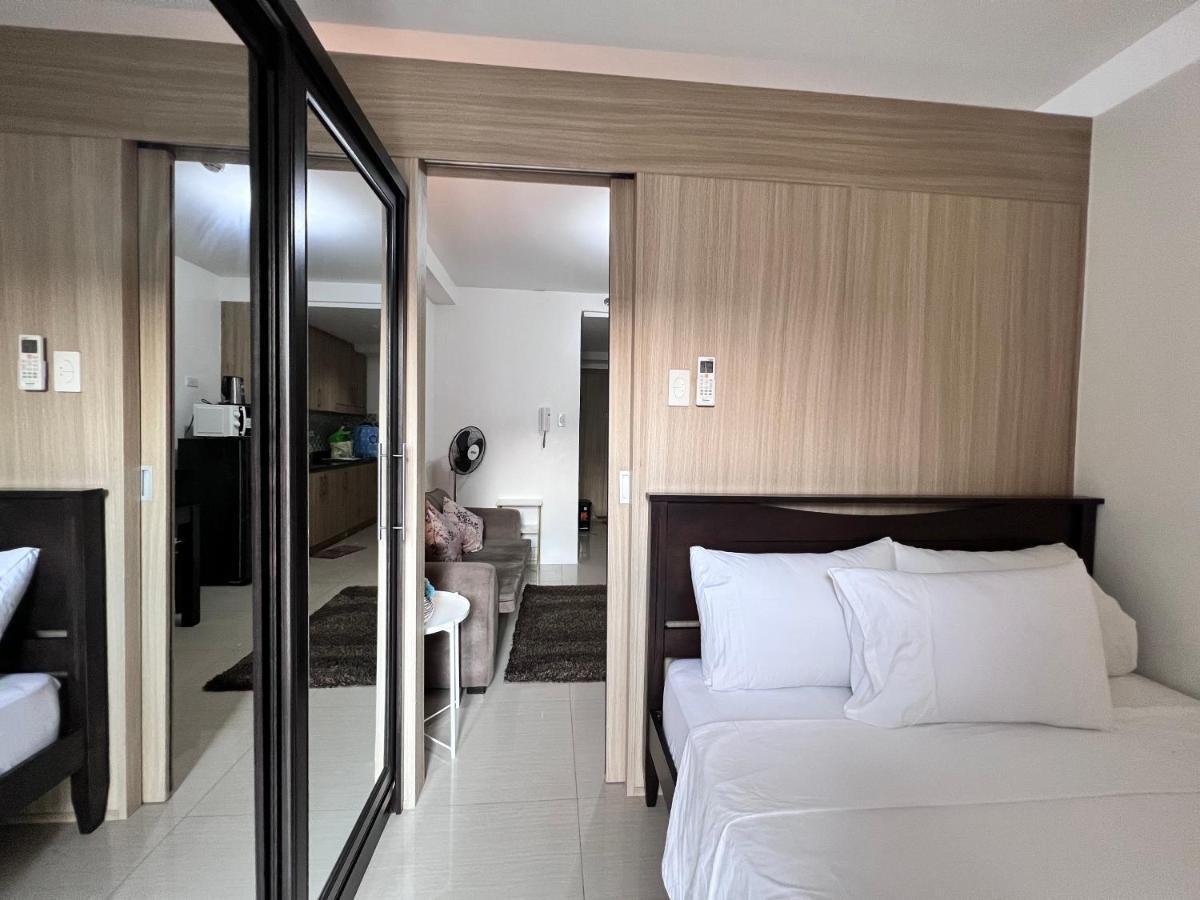 Units At Shore Residences Moa Complex Near Airport *
